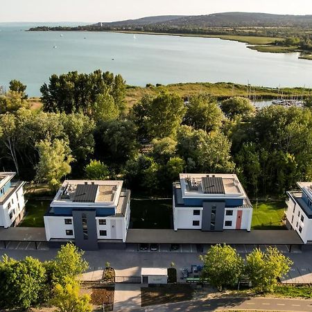Fuzliget2- Skiff Balatonfůzfő Екстериор снимка